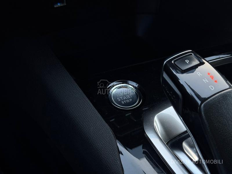 Peugeot 5008 Auto/Kamera/7sed