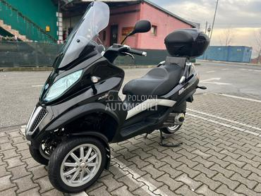 Piaggio Mp3 LT rezervisan