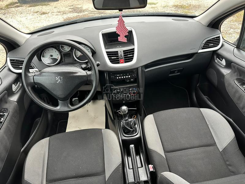 Peugeot 207 1.4b
