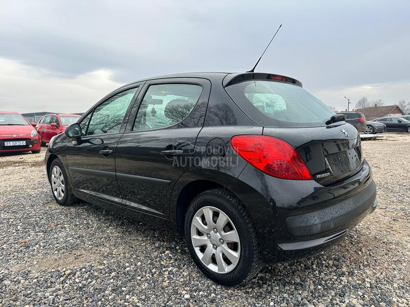 Peugeot 207 1.4b