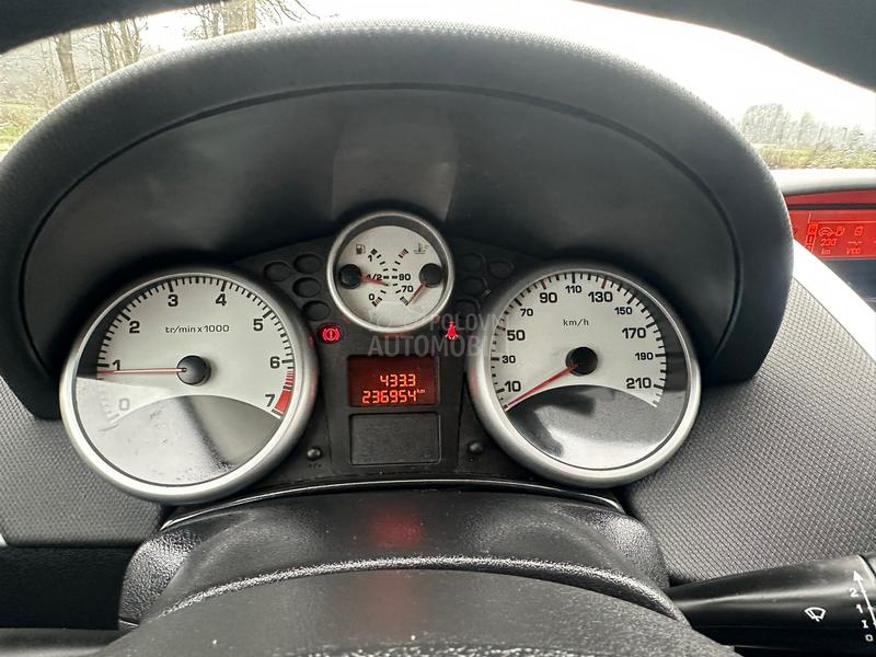 Peugeot 207 1.4b