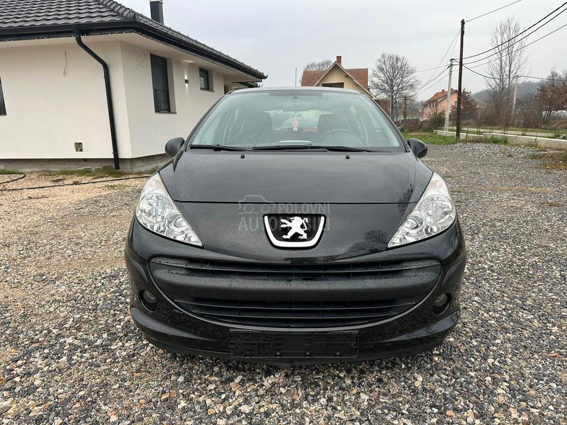 Peugeot 207 1.4b