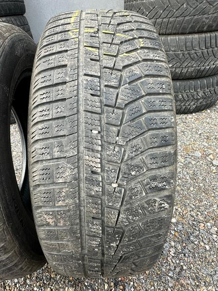 Hankook 205/60 R16 Zimska