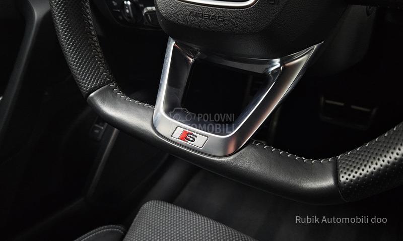 Audi Q5 2.0TDI S lineBlack Q