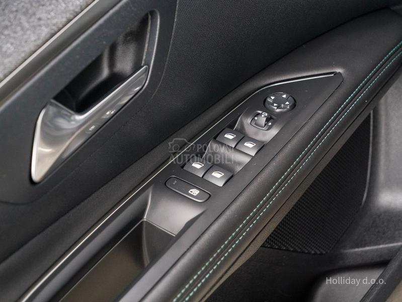 Peugeot 3008 1.2PureTech Allure