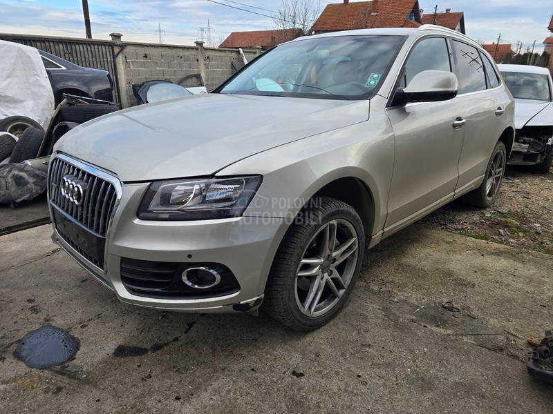Audi Q5 2015. god. -  kompletan auto u delovima