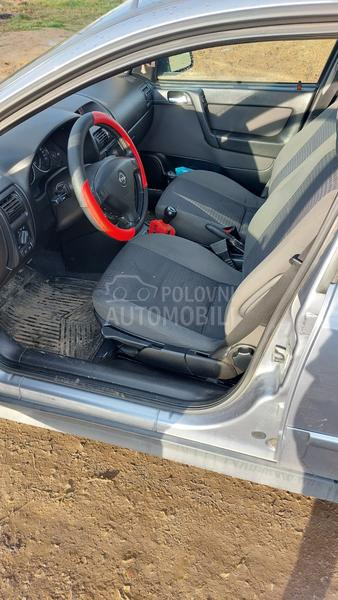 Opel Astra G 1.7 G