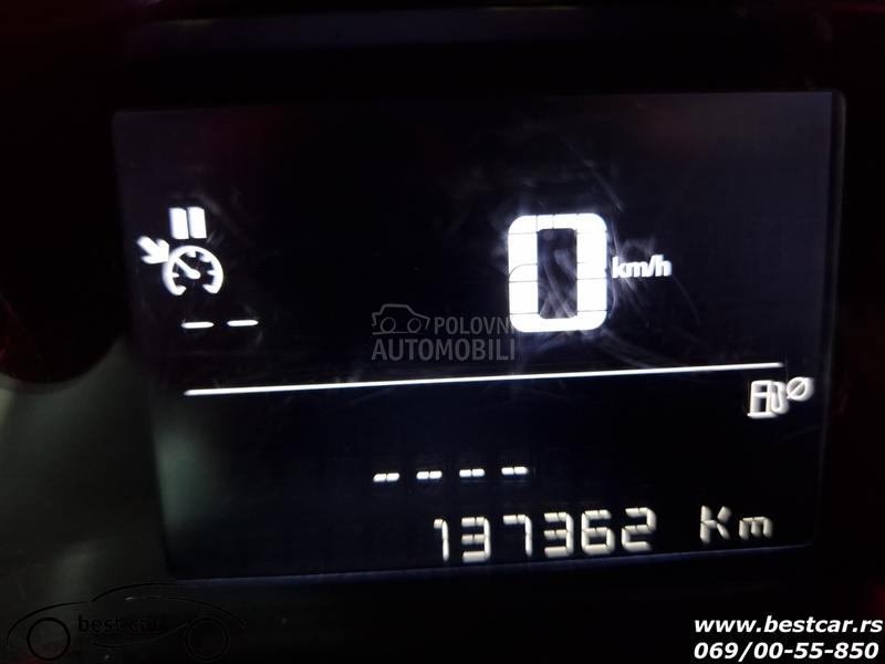 Peugeot Partner COMBO MAXI 5 Sed 1.5