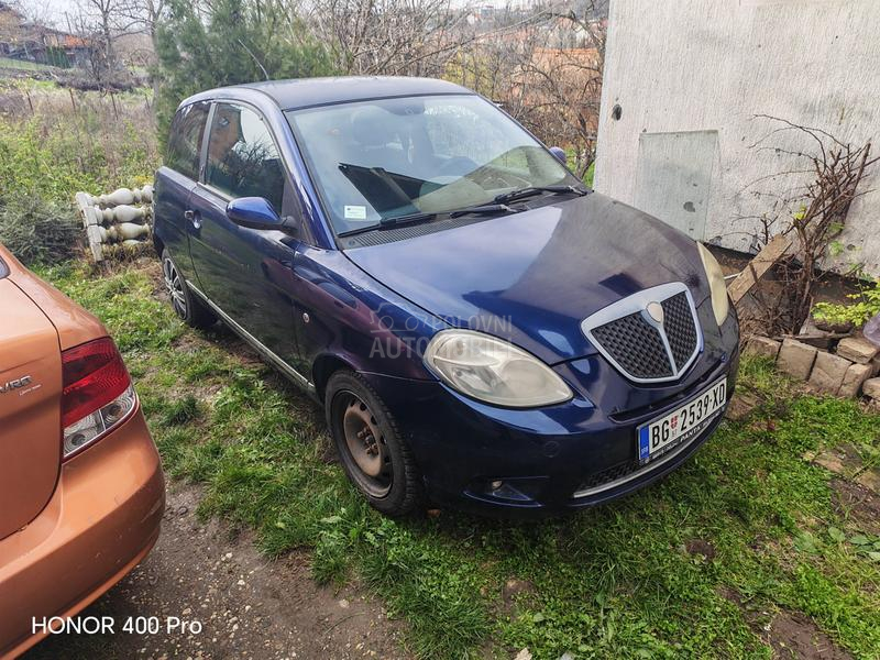 Lancia Ypsilon 