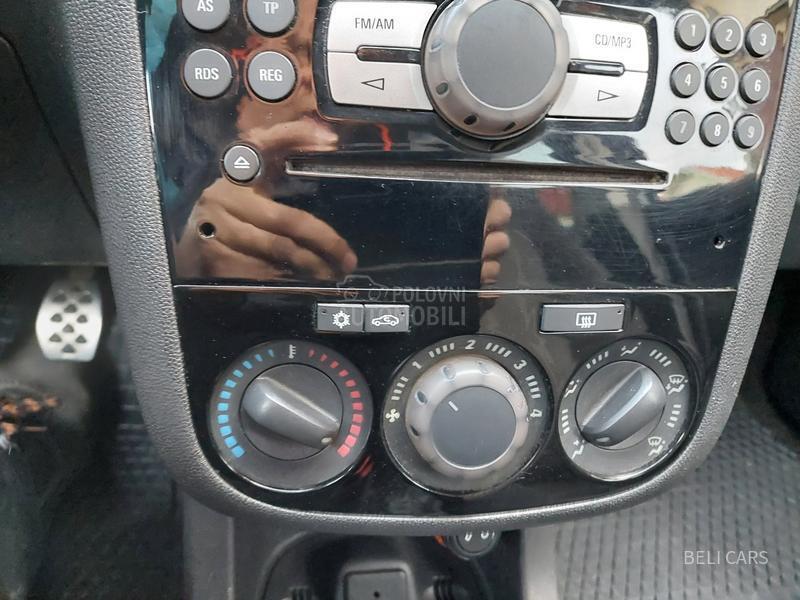 Opel Corsa D 1.4I 16V GERMANY