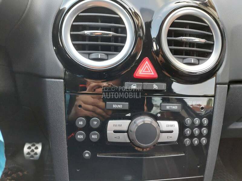 Opel Corsa D 1.4I 16V GERMANY