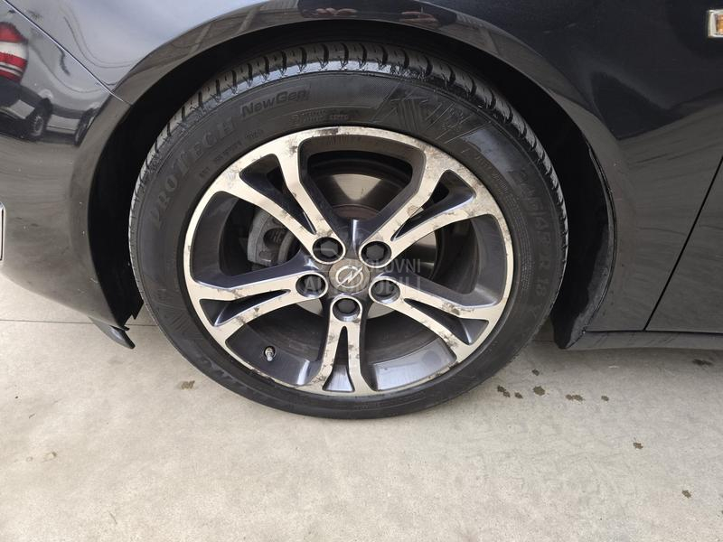 Opel Insignia 1.6 CDTI COSMO