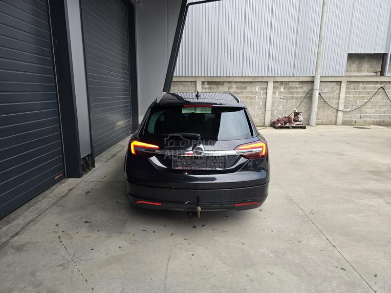 Opel Insignia 1.6 CDTI COSMO