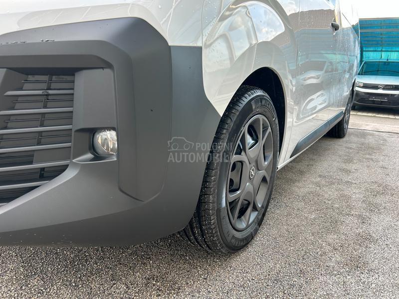 Opel Vivaro 2.0D AT8, 9 sedista ODMAH