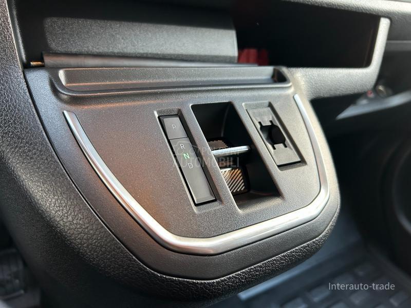 Opel Vivaro 2.0D AT8, 9 sedista ODMAH