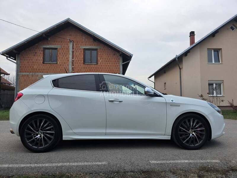 Alfa Romeo Giulietta 1750TBI QV