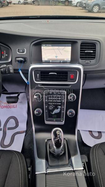 Volvo V60 1.6 D2 OCEAN RACE