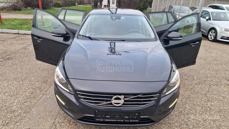 Volvo V60 1.6 D2 OCEAN RACE