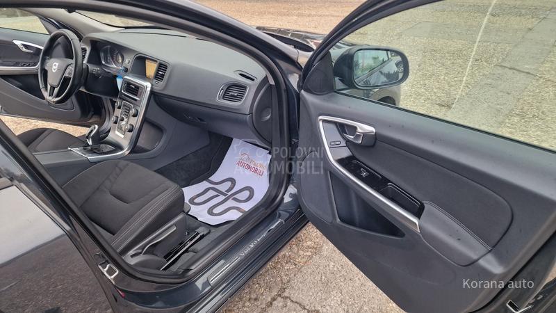 Volvo V60 1.6 D2 OCEAN RACE