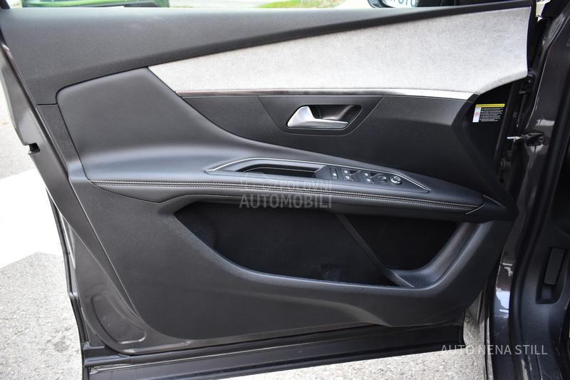 Peugeot 3008 GT 1.2 AT