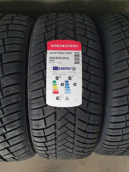 Vredestein 285/40 R20 Zimska