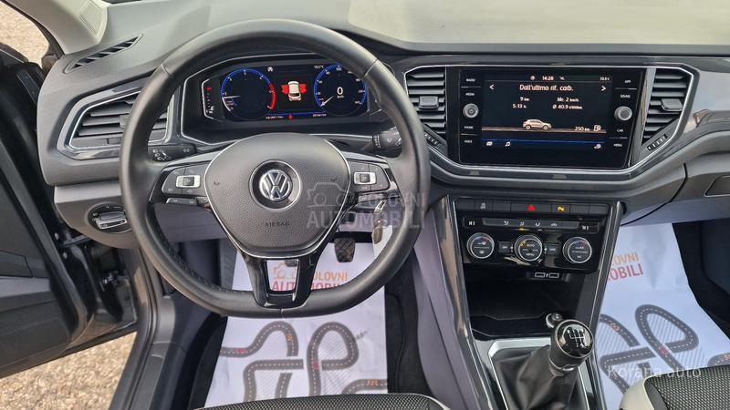 Volkswagen T-Roc 1.6TDI VIRT HIGHLINE
