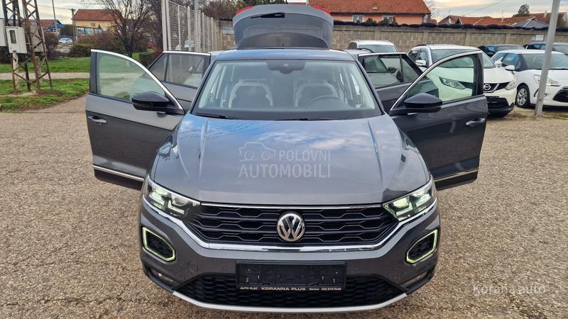 Volkswagen T-Roc 1.6TDI VIRT HIGHLINE