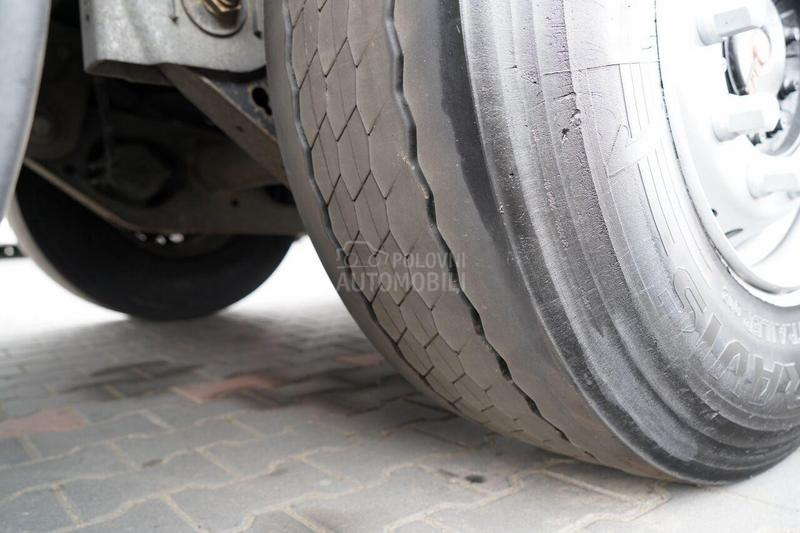 poluprikolica/IMP2854