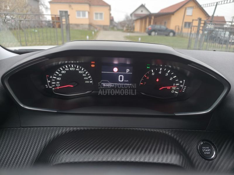 Peugeot 2008 1.5HDI ALLURE 8mm