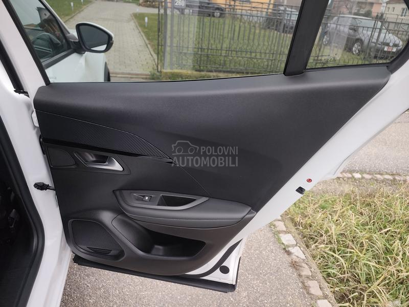 Peugeot 2008 1.5HDI ALLURE 8mm