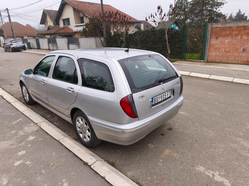Lancia Lybra 1.9 jtd