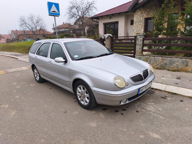 Lancia Lybra 1.9 jtd