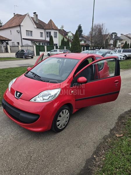 Peugeot 107 A U T O M A T I K