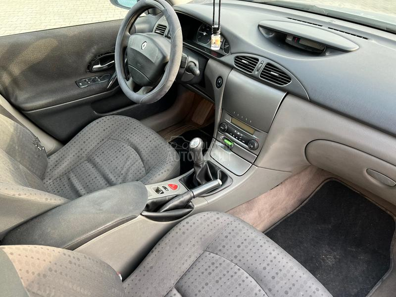 Renault Laguna 