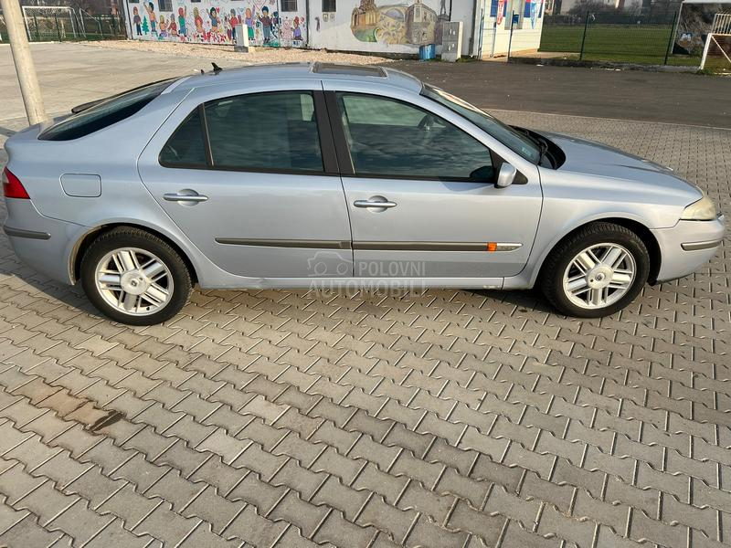 Renault Laguna 