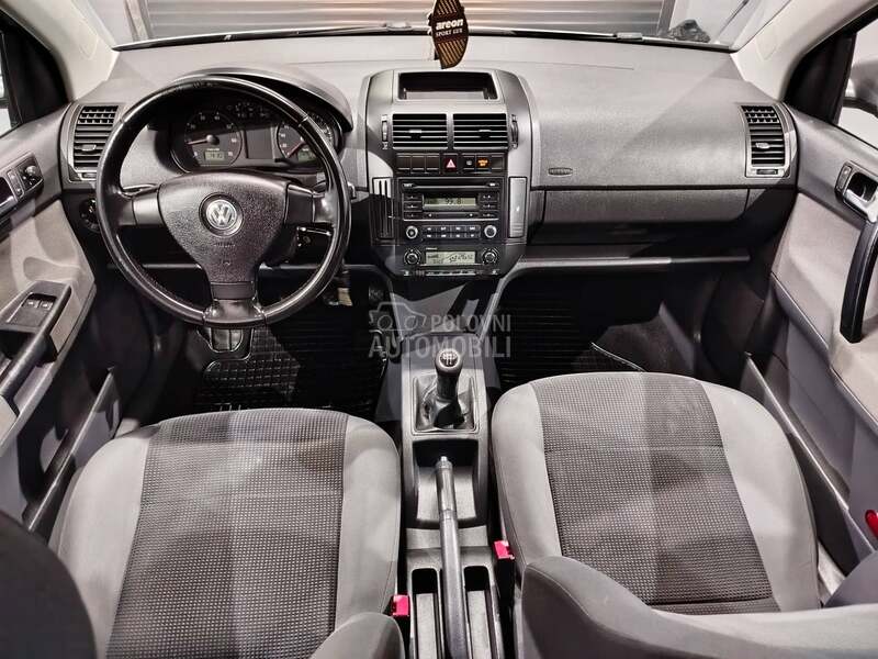 Volkswagen Polo 1,2b besprekoran