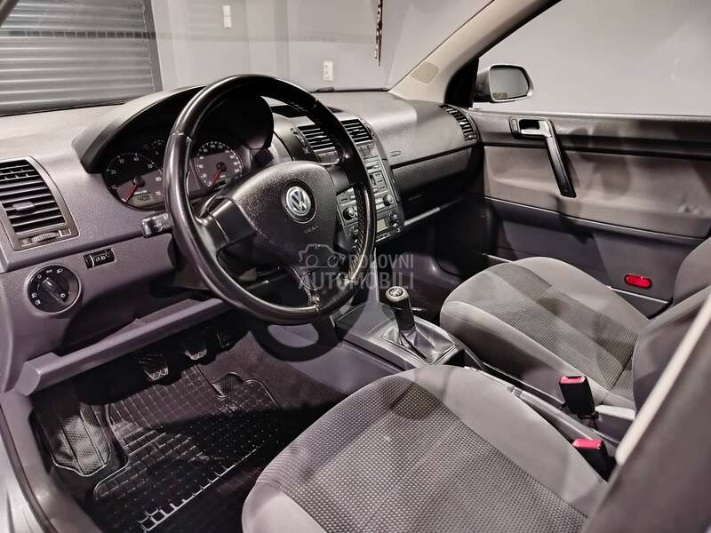 Volkswagen Polo 1,2b besprekoran