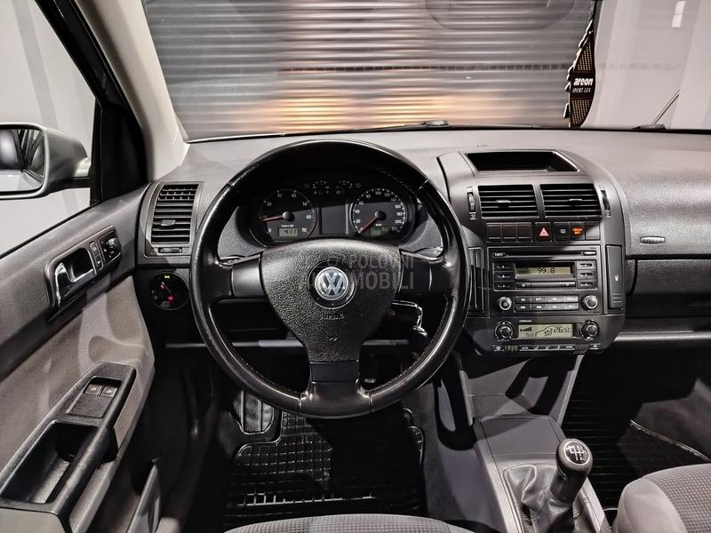 Volkswagen Polo 1,2b besprekoran