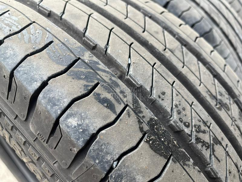 Continental 215/65 R16 Letnja