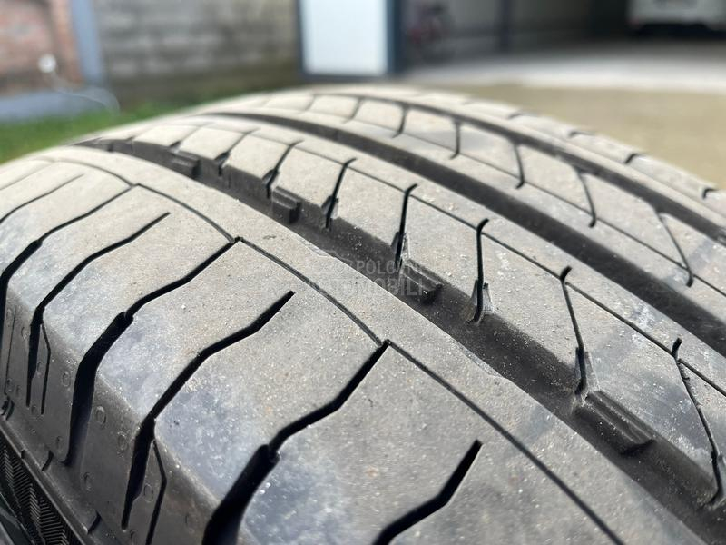 Continental 215/65 R16 Letnja