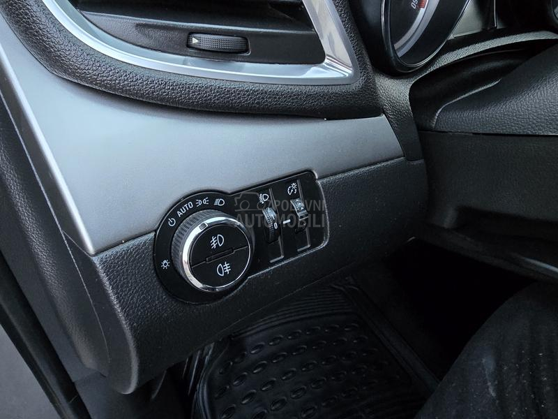 Opel Mokka 1.7CDTI  N A V I