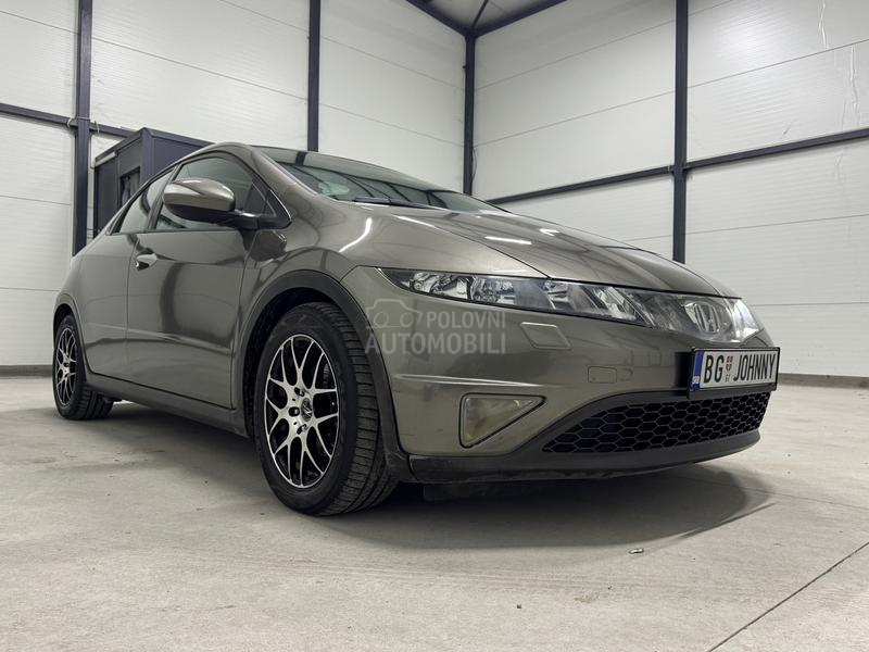 Honda Civic 1.8i-VTEC