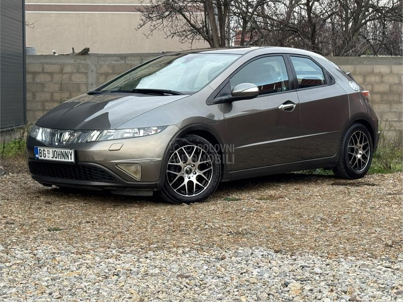 Honda Civic 1.8i-VTEC