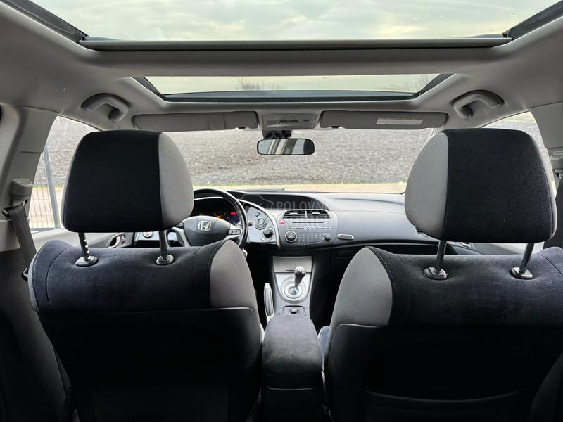 Honda Civic 1.8i-VTEC