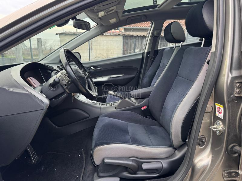 Honda Civic 1.8i-VTEC