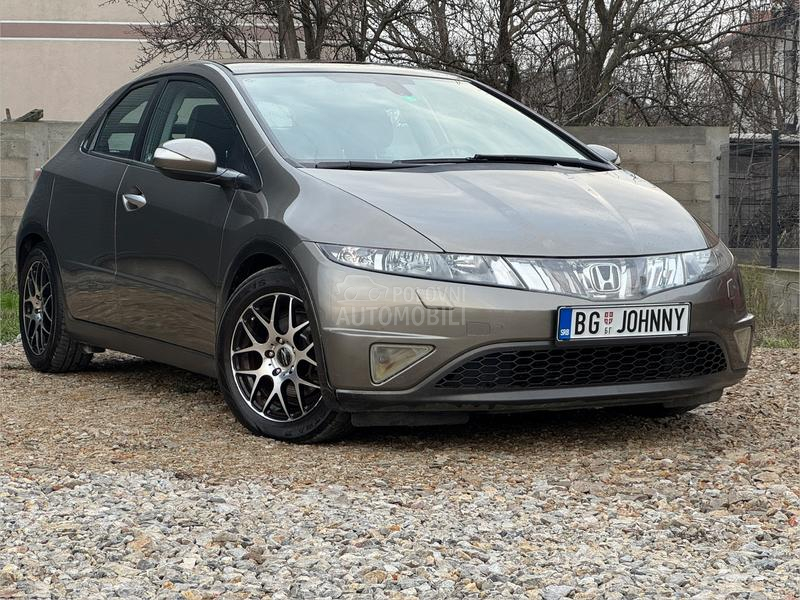 Honda Civic 1.8i-VTEC