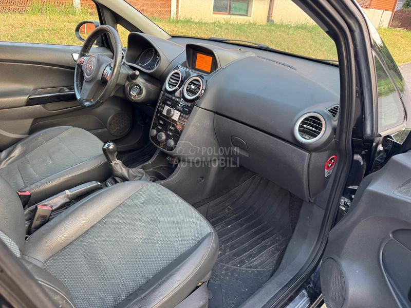 Opel Corsa D 1,3Mjet  Pun 0preme