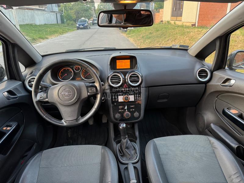 Opel Corsa D 1,3Mjet  Pun 0preme