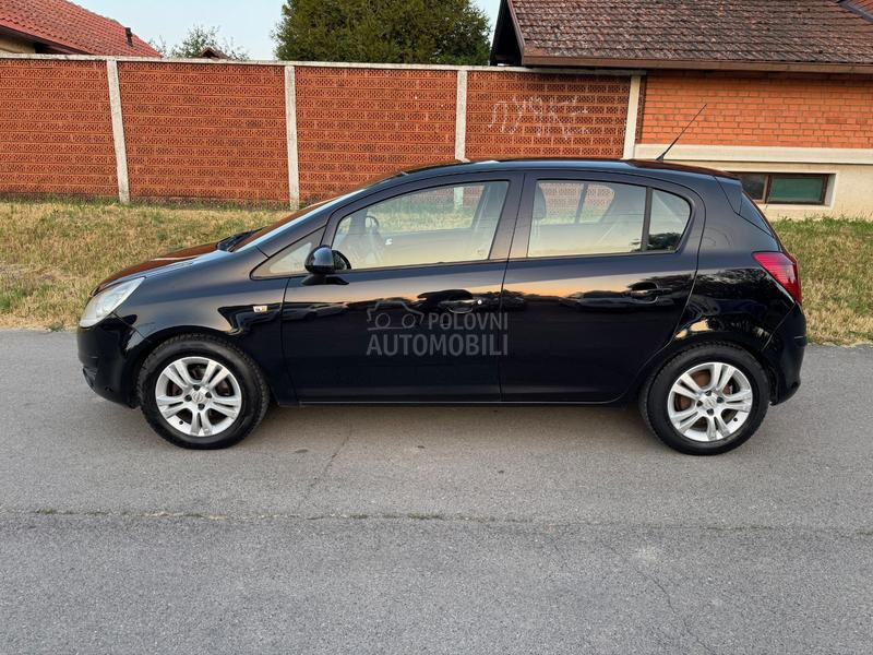 Opel Corsa D 1,3Mjet  Pun 0preme