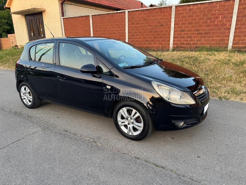 Opel Corsa D 1,3Mjet  Pun 0preme